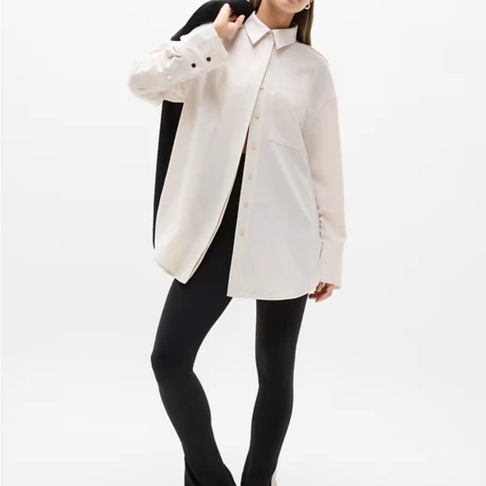 Athleta Women's MVP button-down NWT - image 3